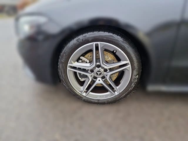 Mercedes-Benz CLA 200 AMG Line Coupé