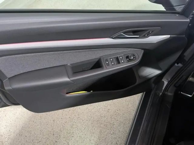 Volkswagen Golf 1.5 eTSI DSG Move Variant