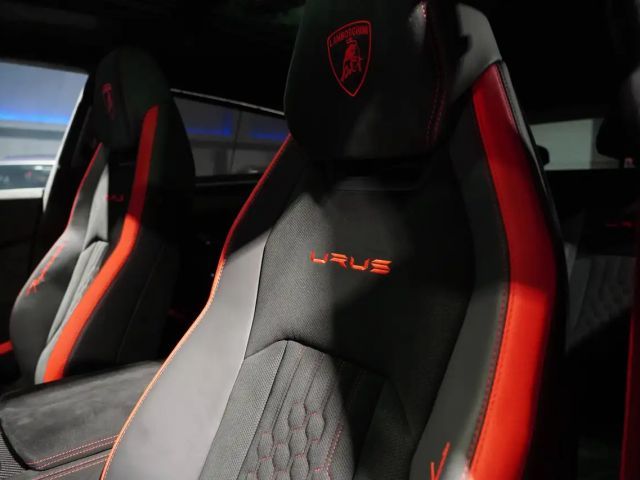 Lamborghini Urus Performante