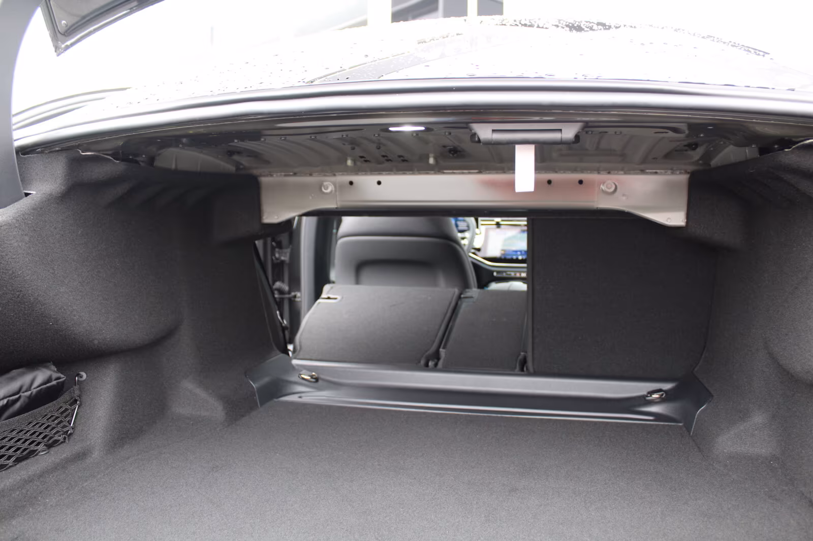 Mercedes-Benz E 200 AMG Line Sedan