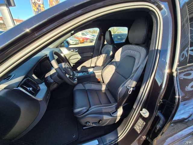 Volvo XC60 AWD Plus T6