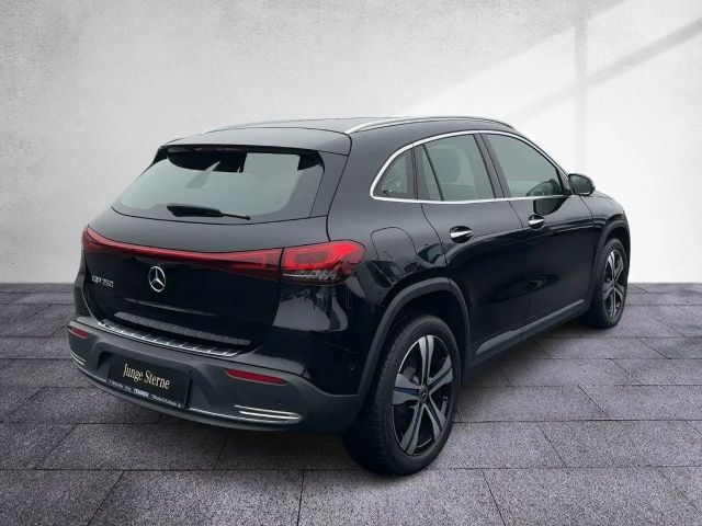 Mercedes-Benz EQA 250 Electric Art