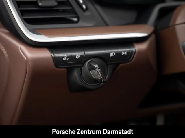 Porsche 992 4 Coupé GTS Targa