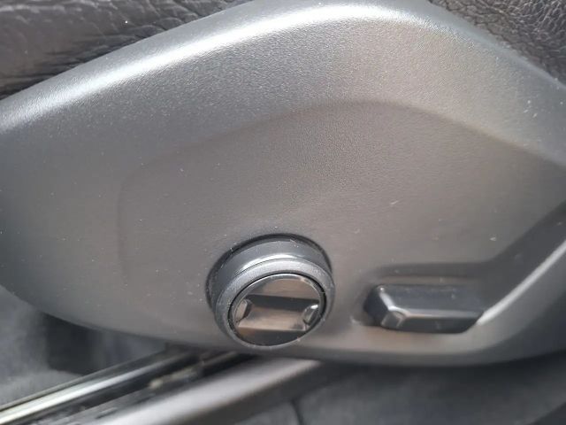 Volvo XC60 AWD Momentum