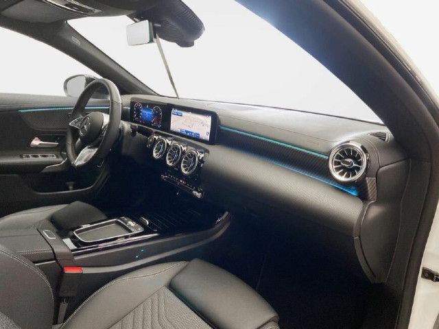 Mercedes-Benz CLA 180 Shooting Brake