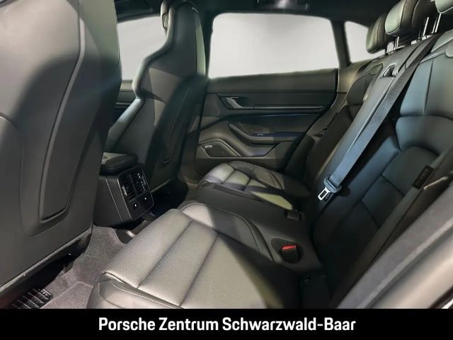 Porsche Taycan 4 Cross Turismo