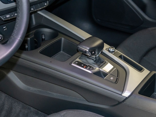 Audi A4 40 TFSI Avant S-Tronic