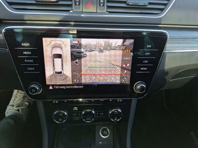 Skoda Superb 2.0 TDI Combi