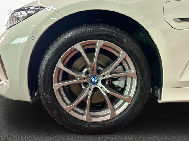 BMW 320 320e Touring xDrive