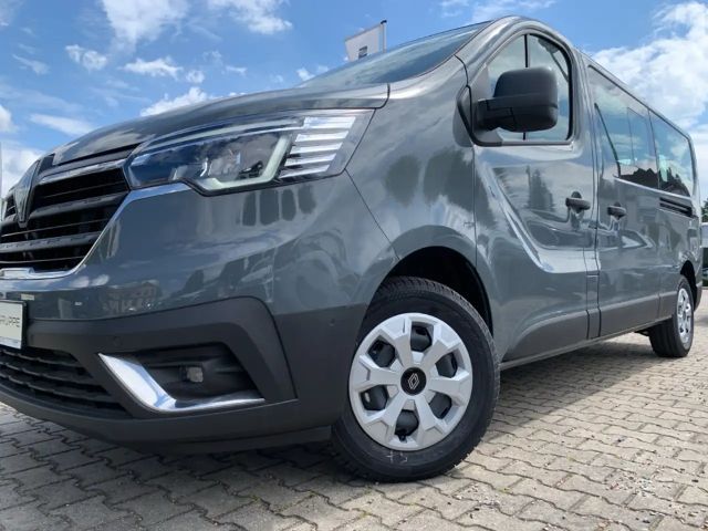 Renault Trafic Blue Grand dCi 150