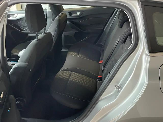 Ford Focus Cool & Connect Wagon