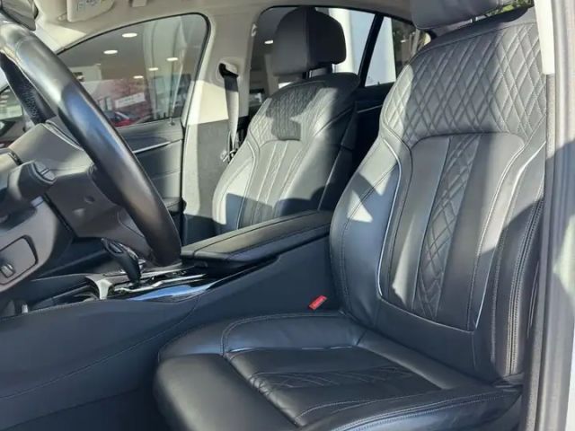 BMW 540 540i Sedan xDrive