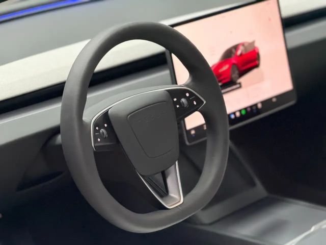 Tesla Model 3 RWD