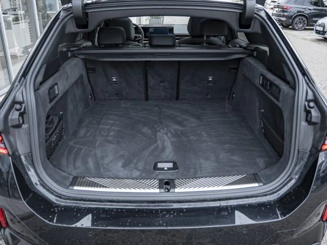 BMW 520 520d M-Sport Touring xDrive