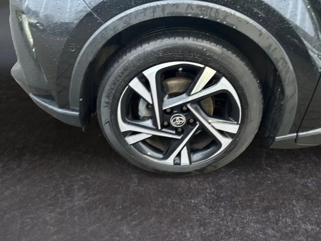 Toyota C-HR Hybride Team D