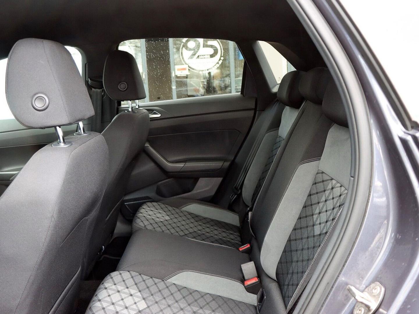 Volkswagen Polo 1.0 TSI DSG R-Line