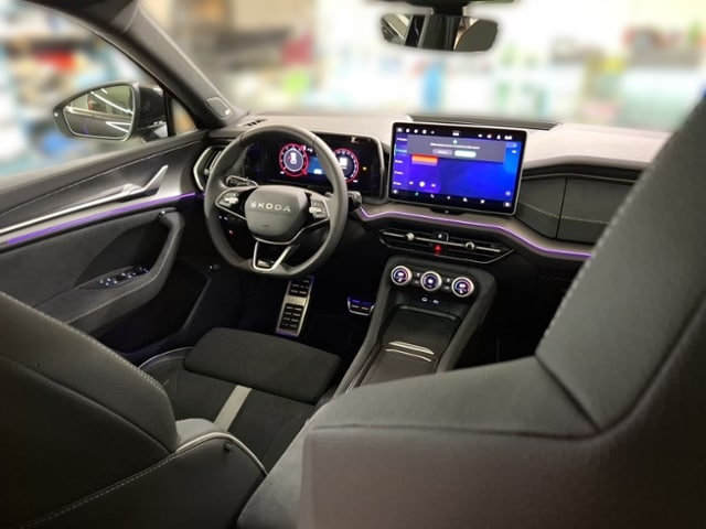 Skoda Kodiaq 1,5 eTSI DSG MATRIX PANO NAVI 7S EL-HK