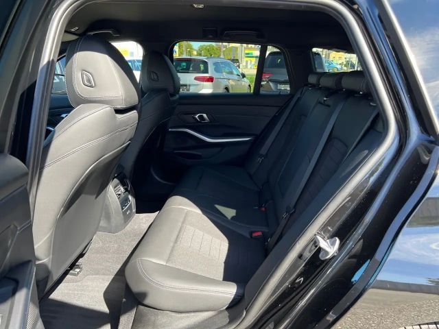 BMW 320 320d Touring