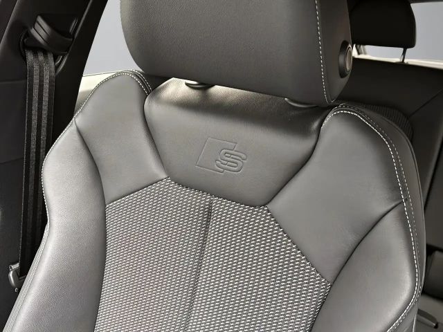 Audi Q3 35 TFSI S-Line