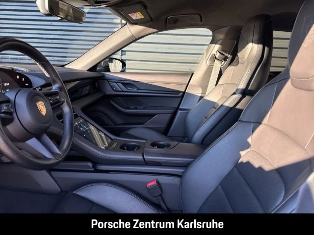 Porsche Taycan 4 Cross Turismo
