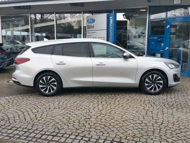 Ford Focus Titanium Wagon