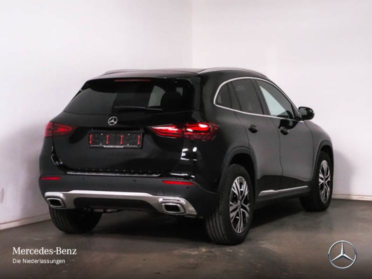 Mercedes-Benz GLA 180 Progressive