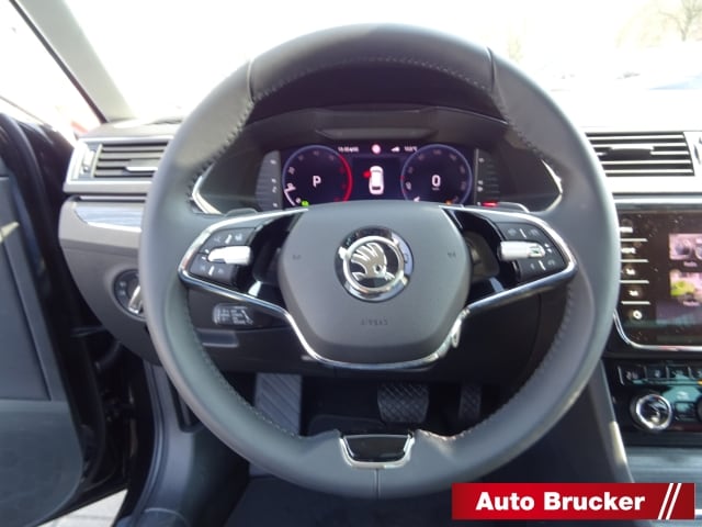 Skoda Superb 2.0 TDI Combi