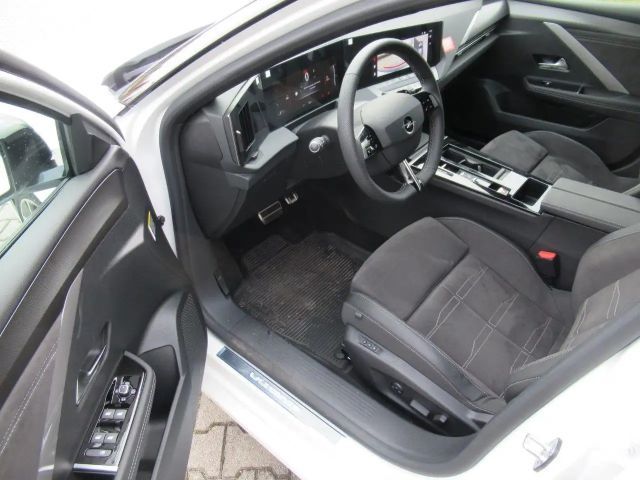 Opel Astra Sports Tourer Ultimate