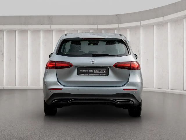 Mercedes-Benz B 180 Progressive