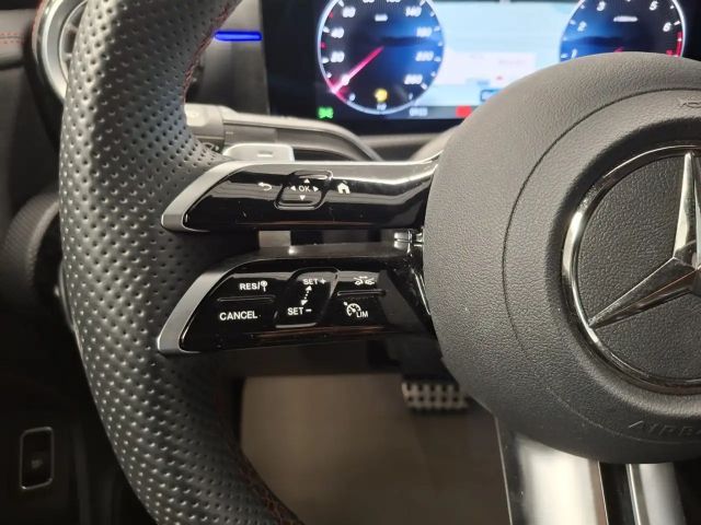 Mercedes-Benz CLA 180 AMG Line Coupé