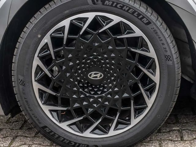 Hyundai IONIQ 6 5 77,4 kWh Navi HUD 360 Klima SHZ LED DAB