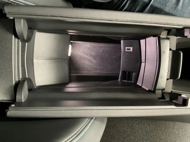 Peugeot 308 Ganzjahresreifen Navi DAB SHZ LED T-Leder Memory S