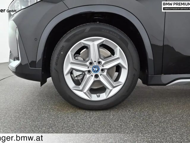 BMW iX1 xDrive30