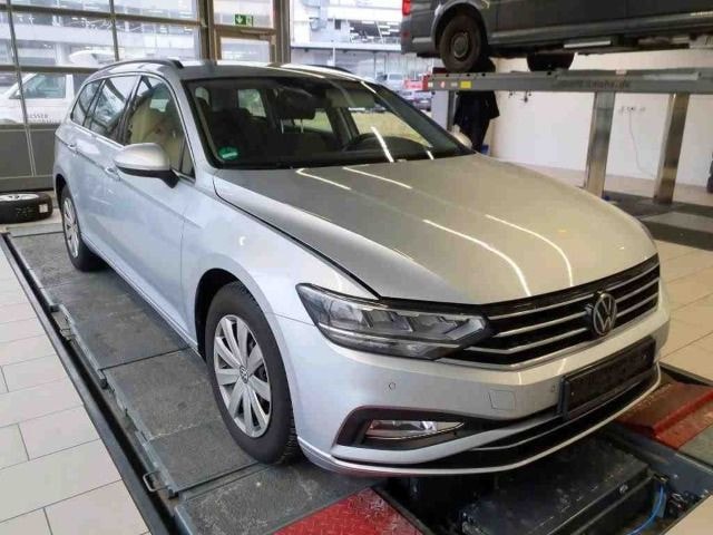 Volkswagen Passat 2.0 TDI Business DSG Variant