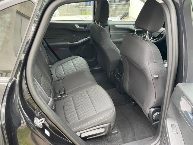 Ford Kuga Cool & Connect