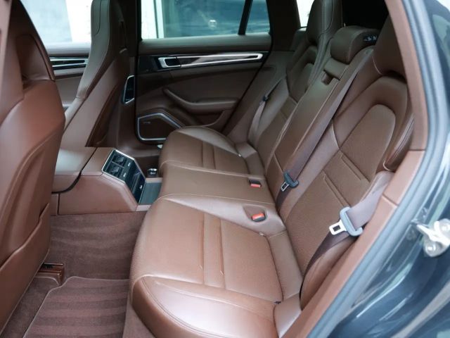 Porsche Panamera 4 E-Hybrid