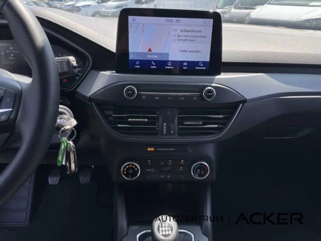 Ford Focus Cool & Connect Wagon