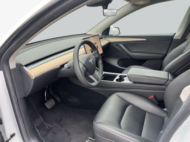 Tesla Model Y AWD Dual Motor Long Range