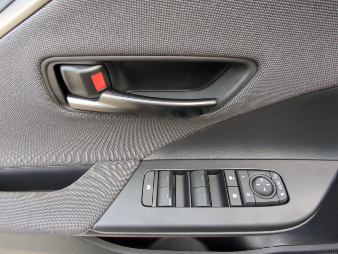 Toyota C-HR 5-deurs Technik