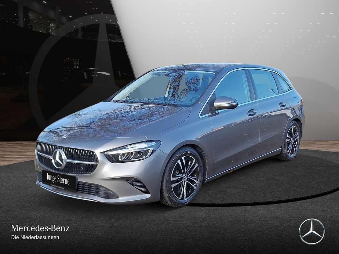 Mercedes-Benz B 180 Sedan
