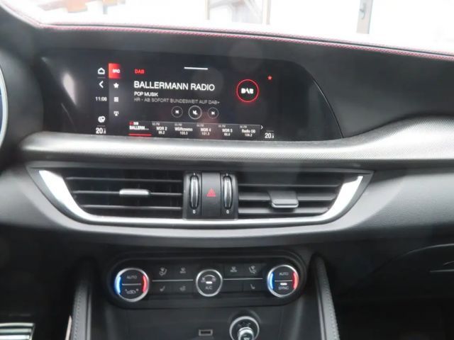 Alfa Romeo Stelvio Q4