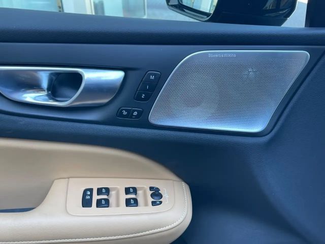 Volvo S60 AWD Dark Ultimate