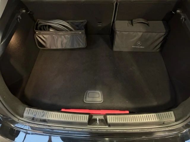 Mercedes-Benz A 250 A 250 e