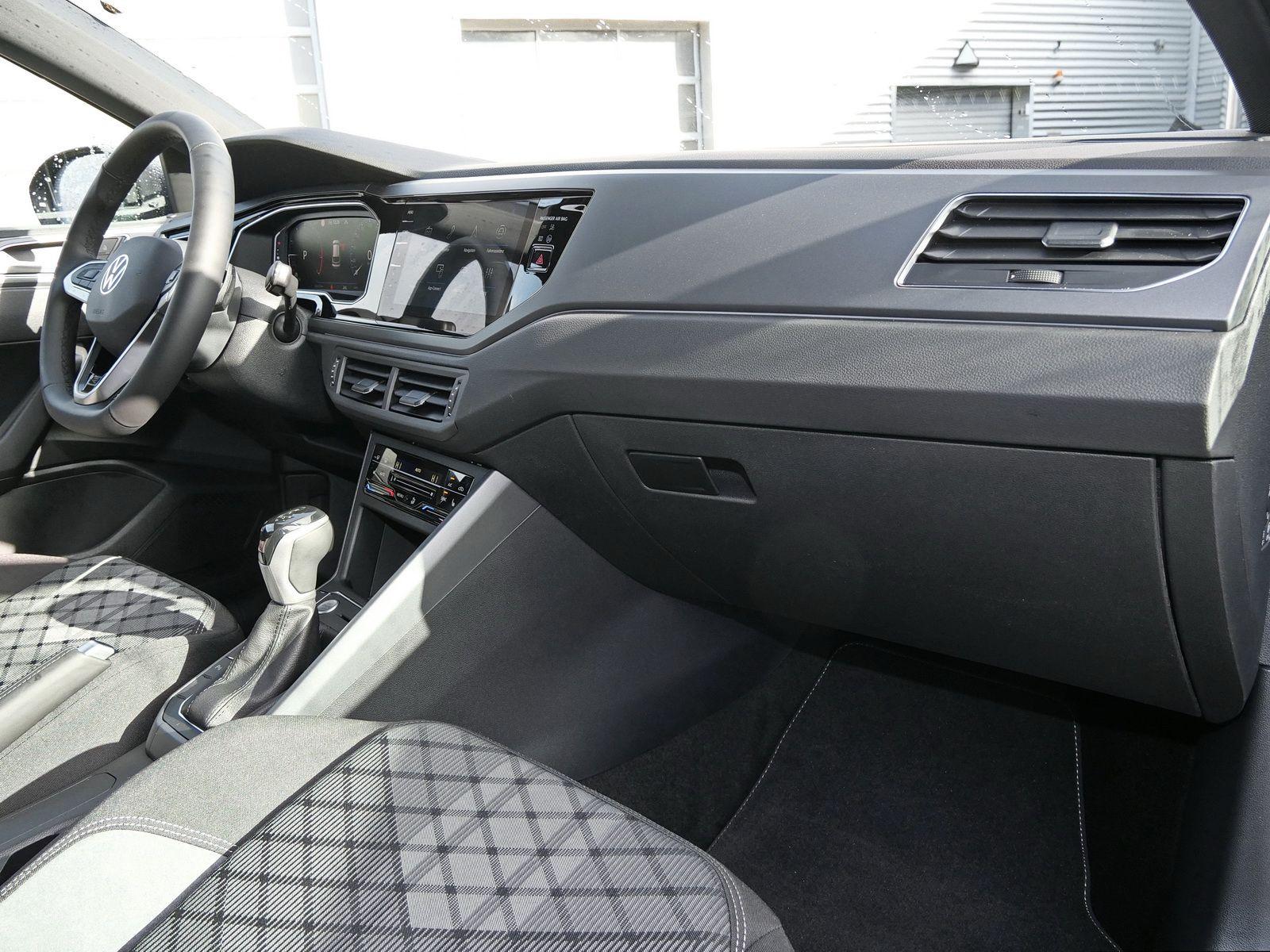 Volkswagen Taigo 1.0 TSI DSG R-Line