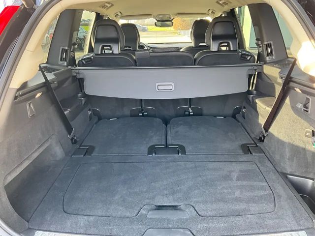 Volvo XC90 AWD Dark Plus Recharge