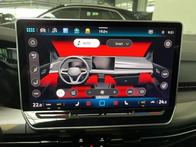 Volkswagen Golf 1.5 eTSI DSG