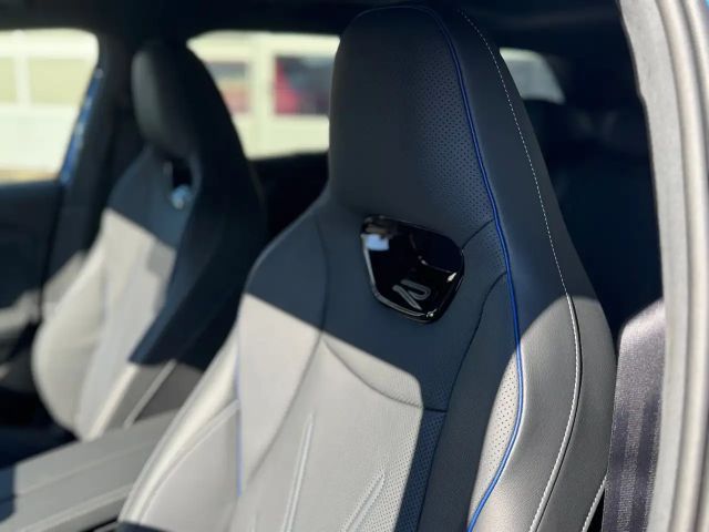 Volkswagen Passat 2.0 TSI DSG R-Line