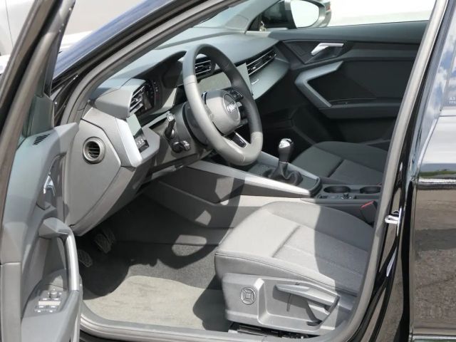 Audi A3 30 TFSI Sedan