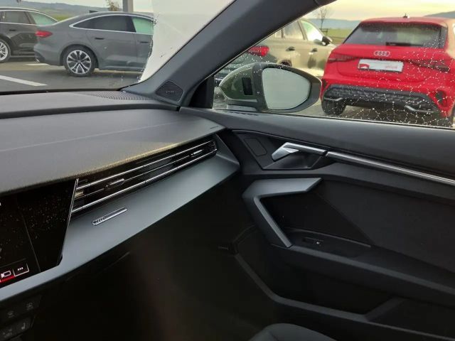 Audi A3 30 TFSI Sedan