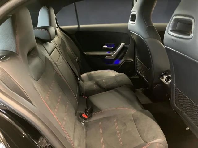 Mercedes-Benz A 200 AMG Line